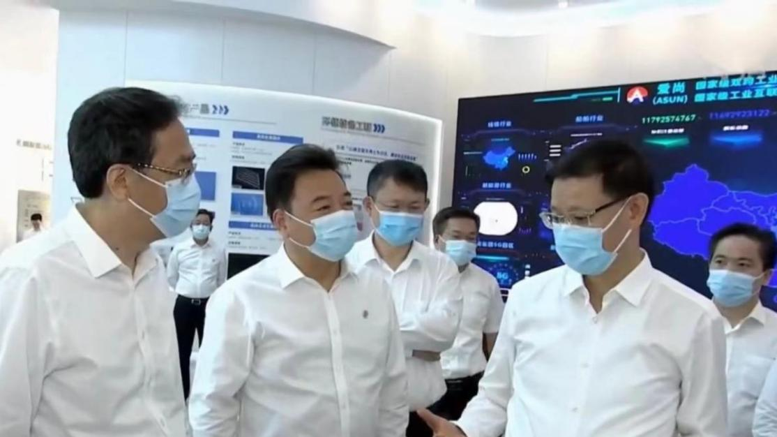 江苏省委副书记、省长许昆林考察WM视讯科技